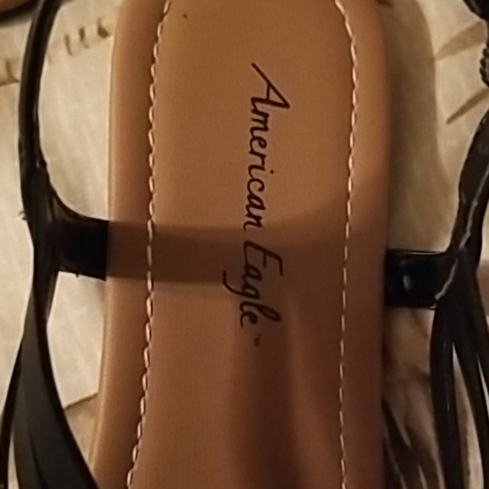 American eagle sandals